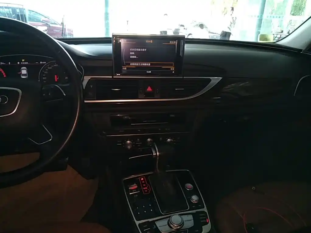 Audi A6L 2015 — фото 13