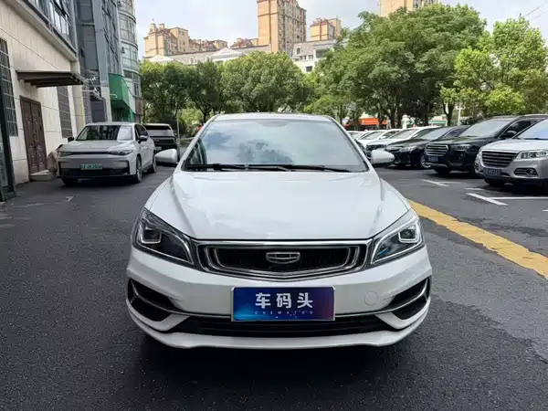 Geely Emgrand 2021