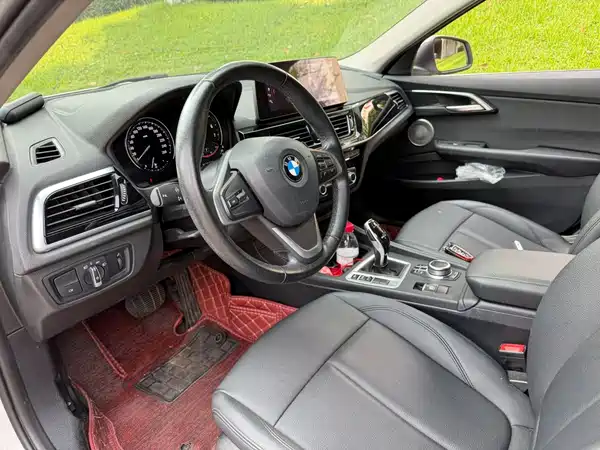BMW 1 Series 2022