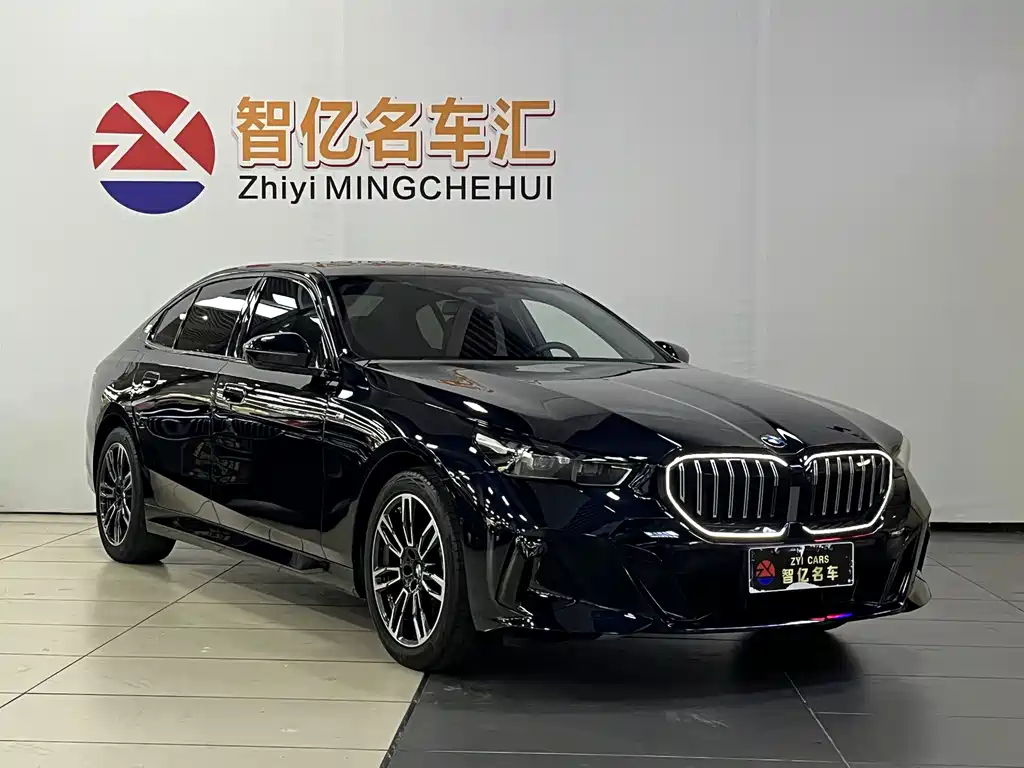 BMW 5 Series 2024
