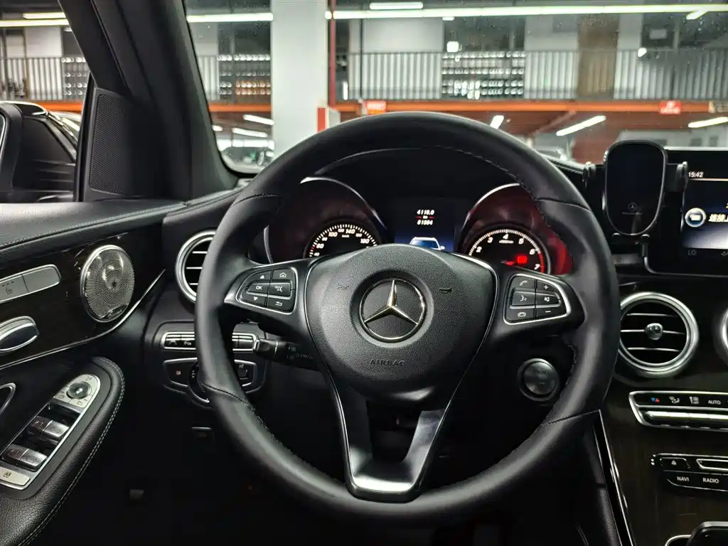 Mercedes-Benz GLC 2016 — фото 8