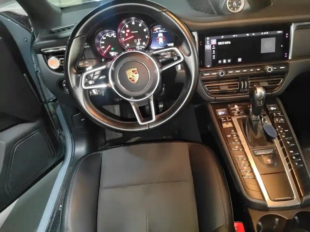 Porsche Macan 2020
