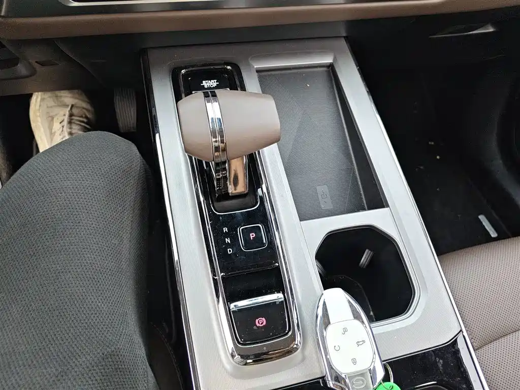 GAC Motor Trumpchi GS4 2024 — фото 14