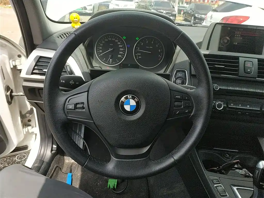 BMW 1 Series 2015 — фото 11