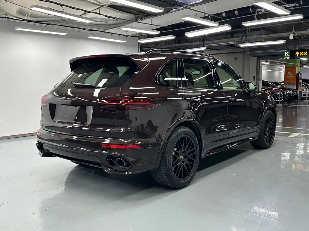 Porsche Cayenne 2015 — фото 4