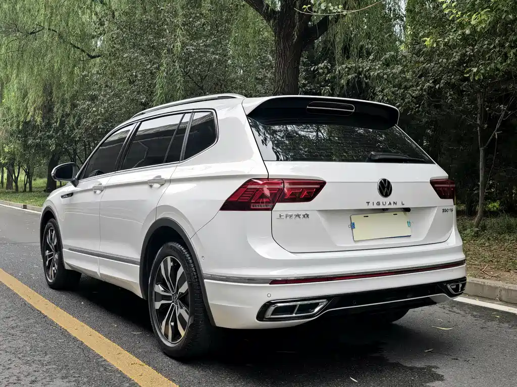 Volkswagen Tiguan L 2022 — фото 5