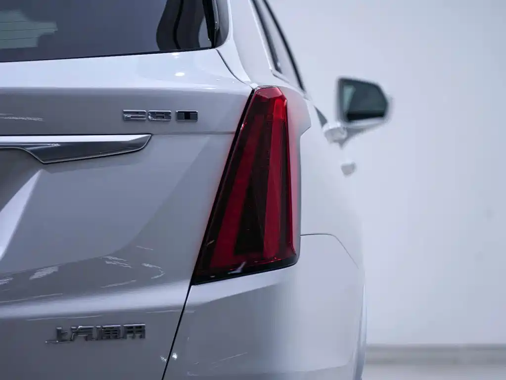 Cadillac XT5 2020 — фото 20