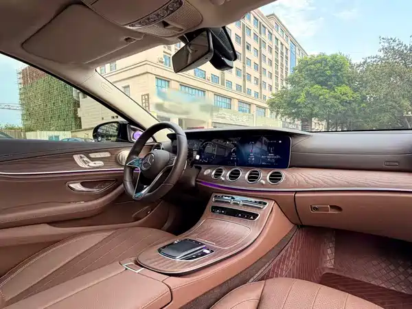 Mercedes-Benz E-Class 2023