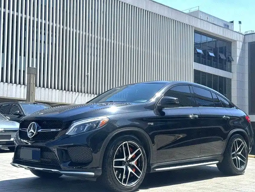 Mercedes-Benz GLE Coupe AMG 2019 — фото 1