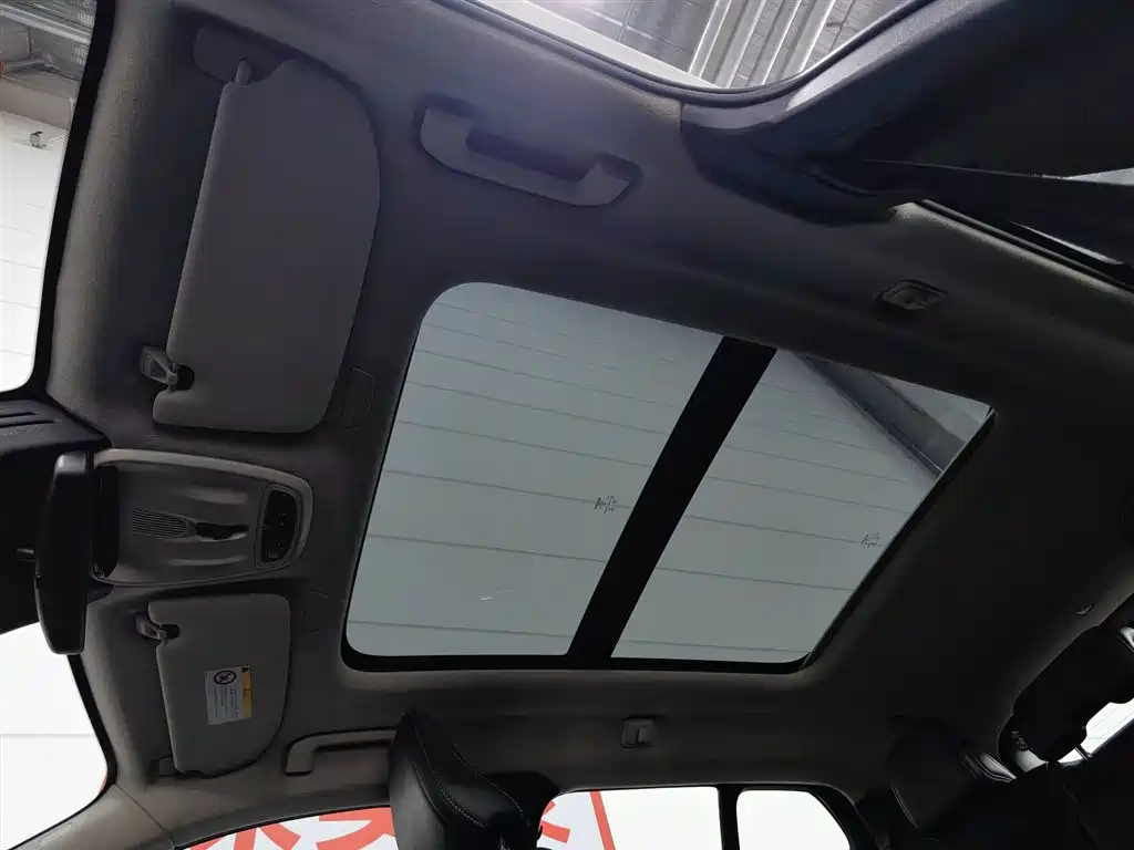 Volvo XC40 2019 — фото 14
