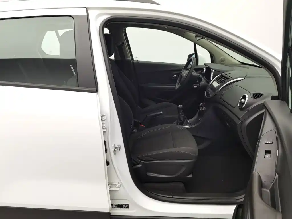 Chevrolet Trax 2015 — фото 23