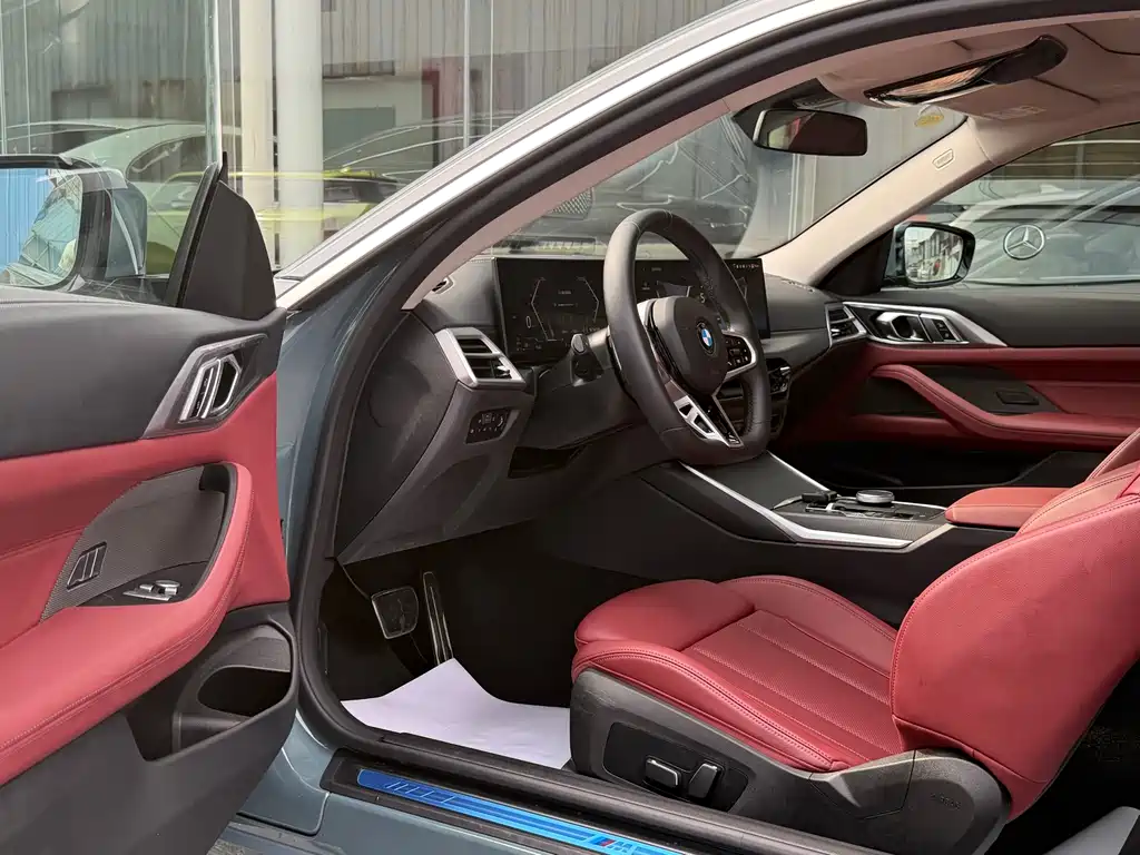 BMW 4 Series 2025 — фото 10