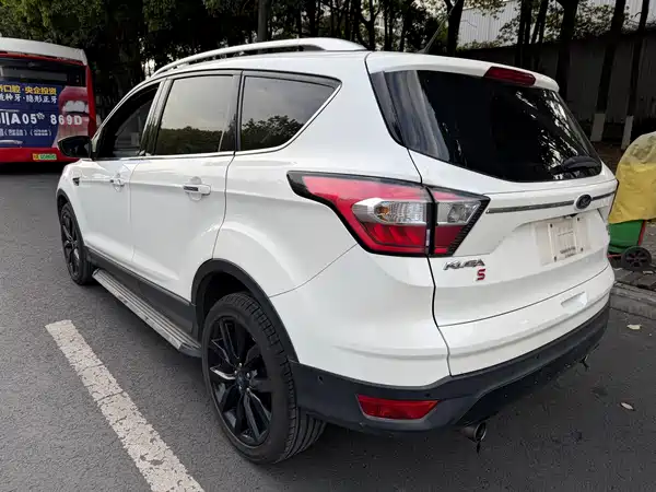 Ford Kuga 2017