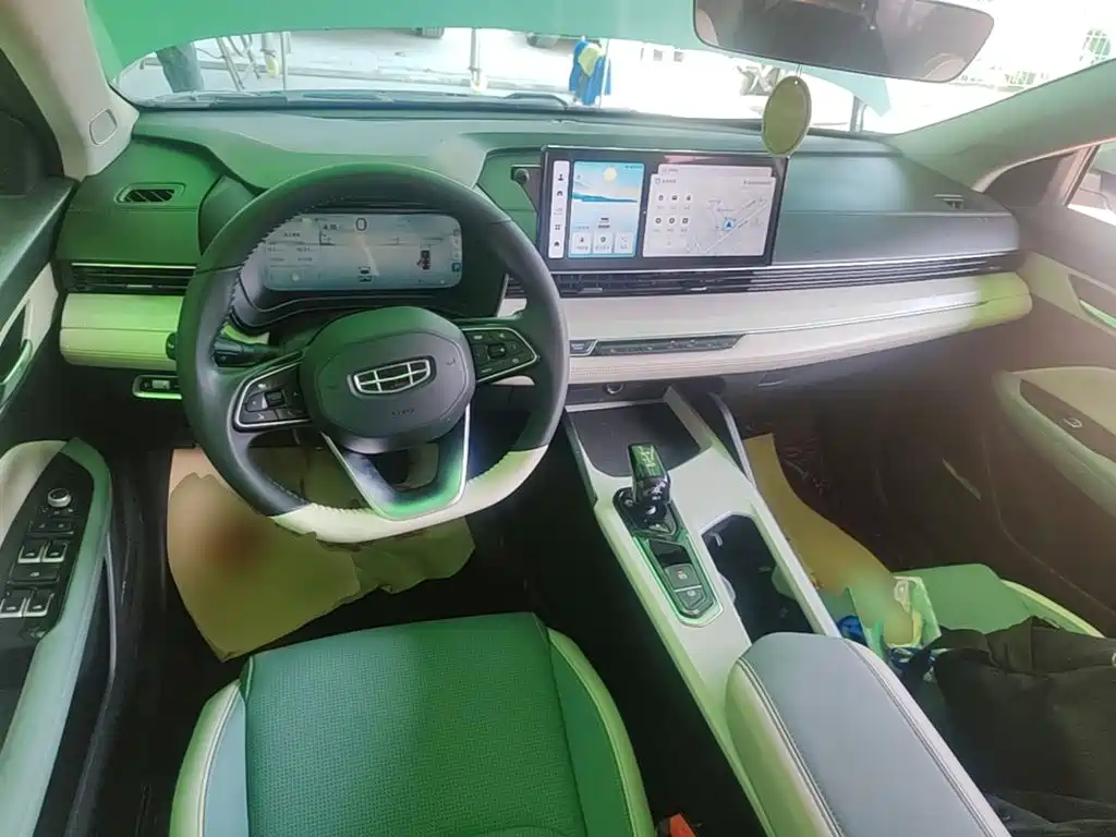 Geely Emgrand L Hip 2023 — фото 10
