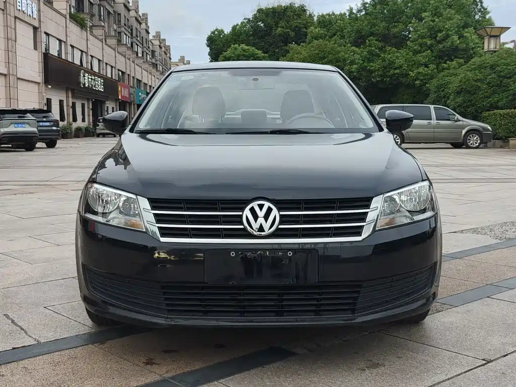 Volkswagen Lavida 2015