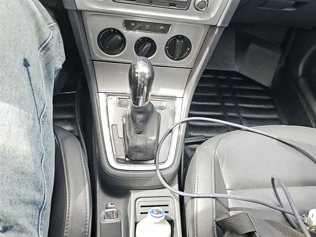 Volkswagen Gran Lavida 2015 — фото 14
