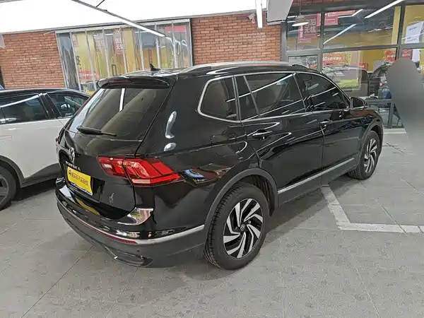 Volkswagen Tiguan L 2025