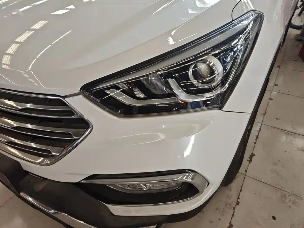 Hyundai Santa Fe 2017 — фото 24