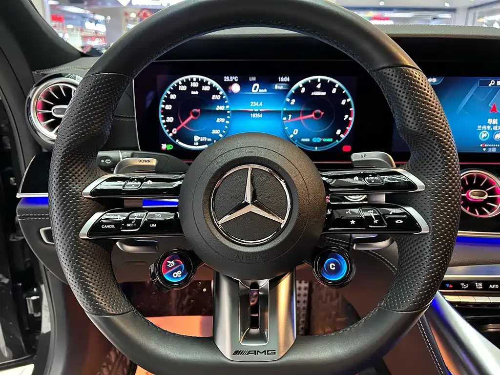 Mercedes-Benz AMG GT 2023 — фото 17