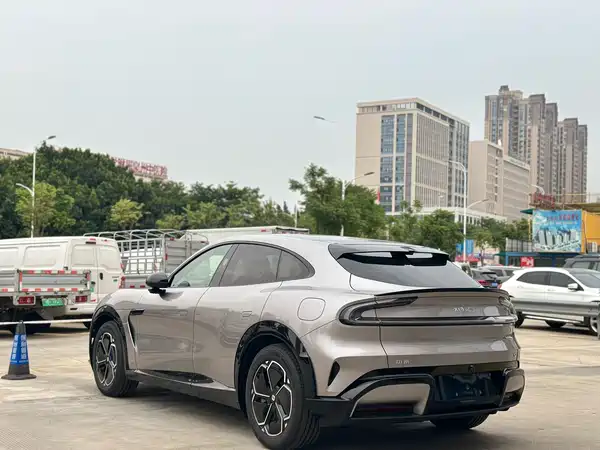 Xiaomi YU7 2025