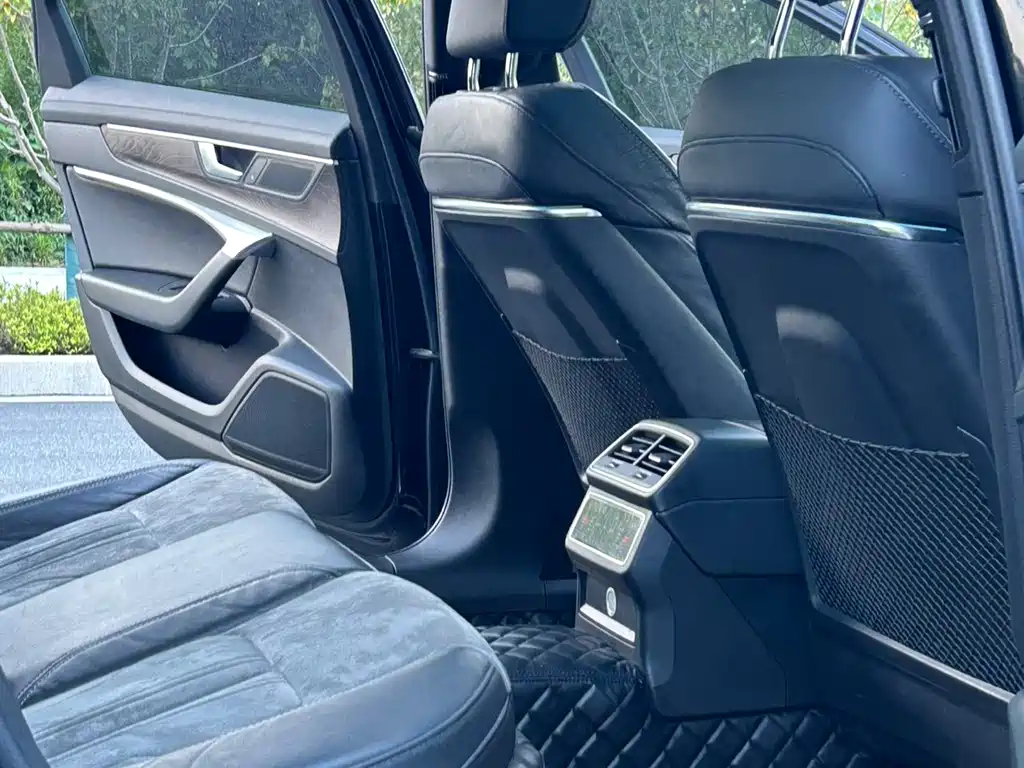 Audi A6L 2021