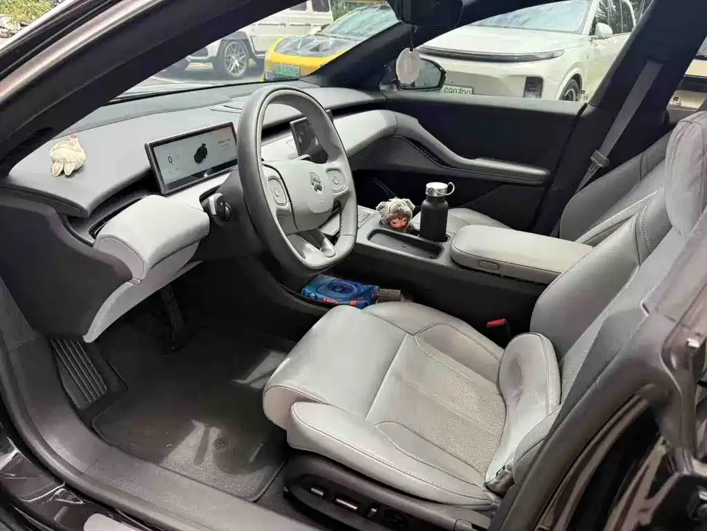 NIO ET5T 2024
