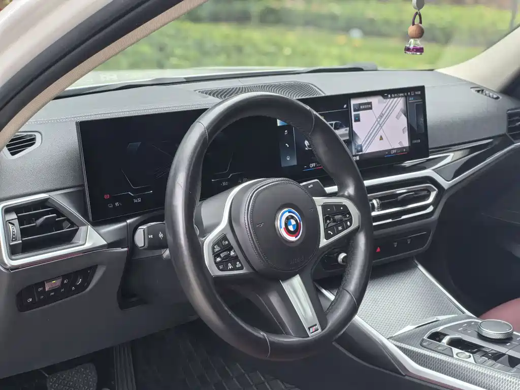 BMW i3 2023 — фото 9