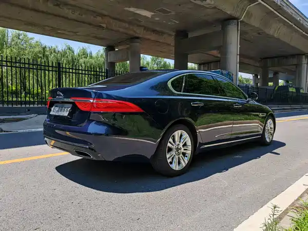 Jaguar XFL 2018