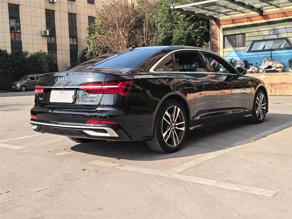 Audi A6L 2023 — фото 19
