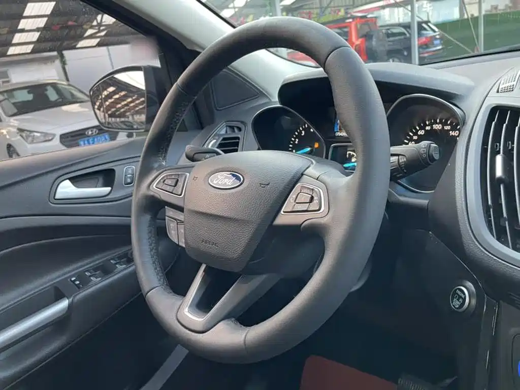 Ford Kuga 2020 — фото 16
