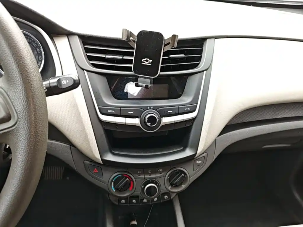 Chevrolet Sail 2016 — фото 13