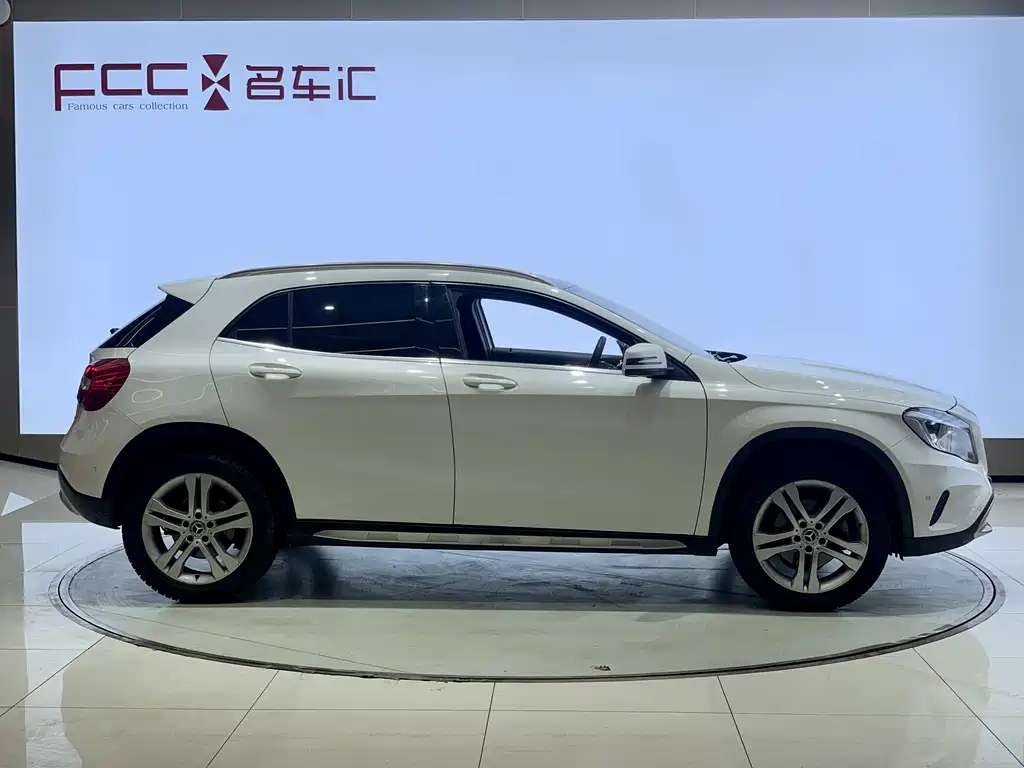 Mercedes-Benz GLA 2017