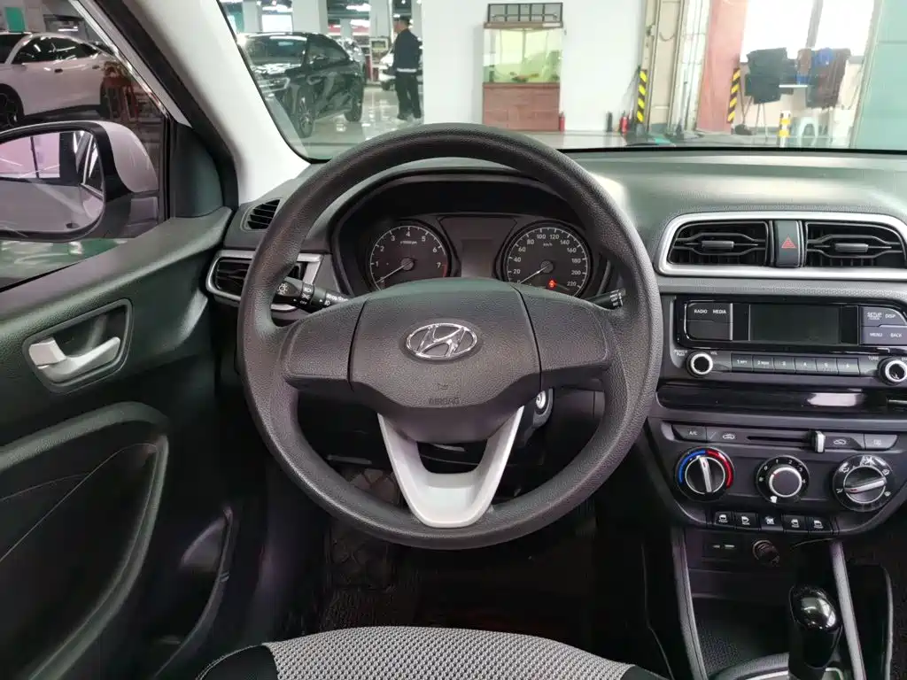 Hyundai Verna 2018