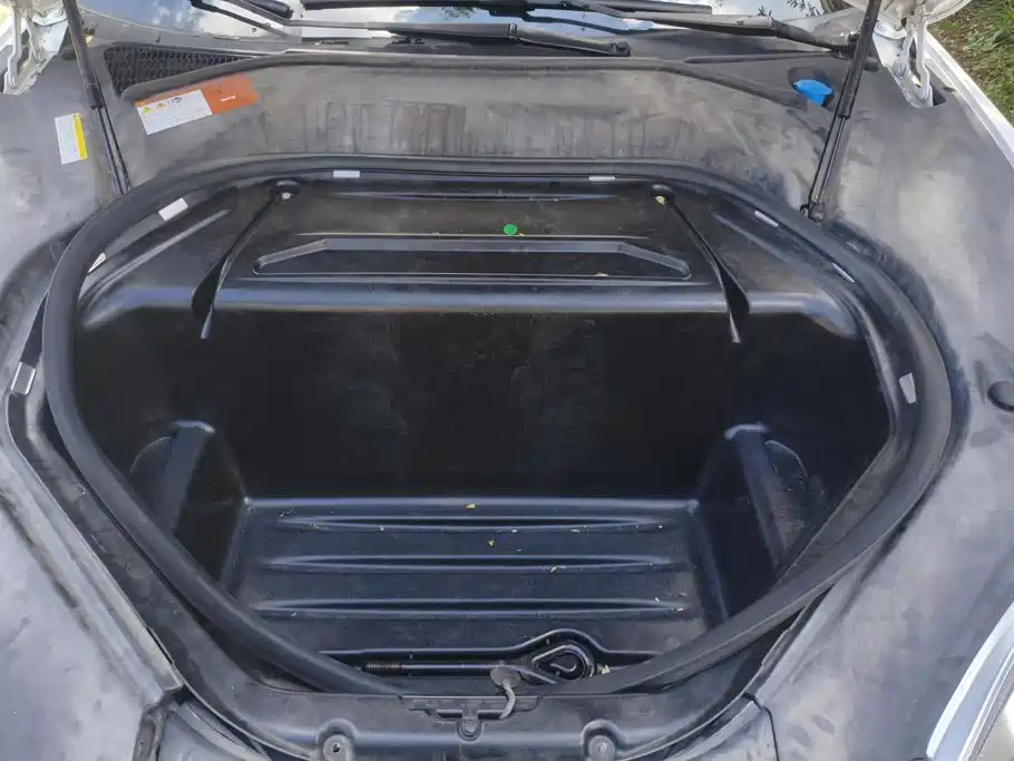 Tesla Model S 2015 — фото 10
