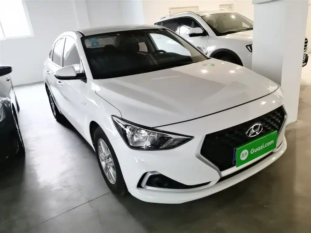 Hyundai Elantra 2019 — фото 4