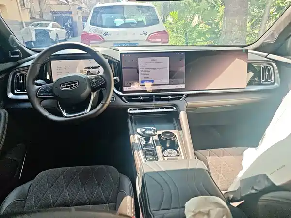 Geely Xingyue L 2026