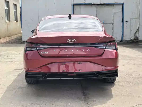 Hyundai Elantra 2023