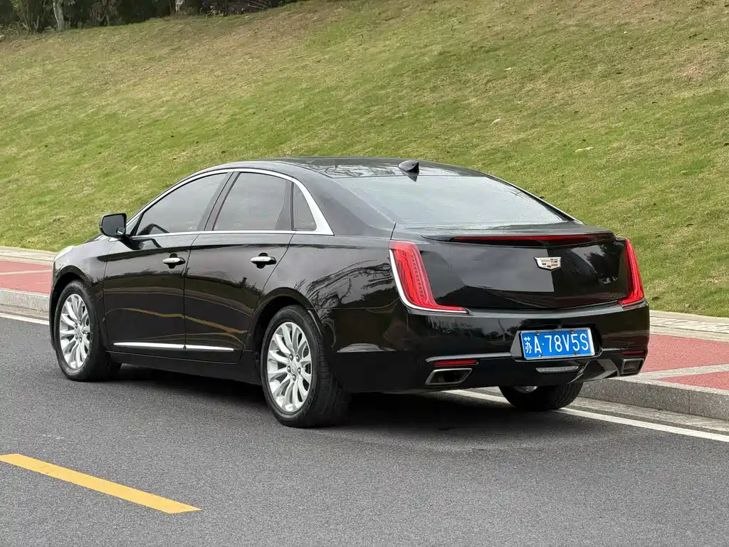 Cadillac XTS 2019 — фото 5