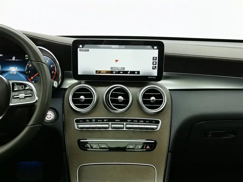 Mercedes-Benz GLC 2019 — фото 12