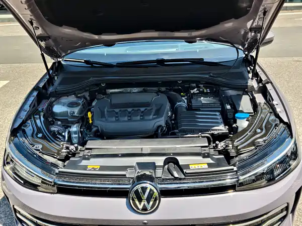 Volkswagen Passat 2025