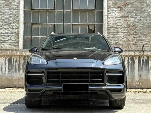 Porsche Cayenne 2015