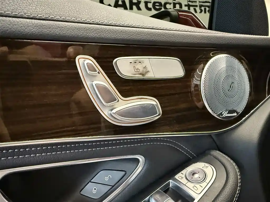 Mercedes-Benz GLC 2018 — фото 21