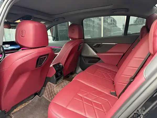 BMW 5 Series 2024