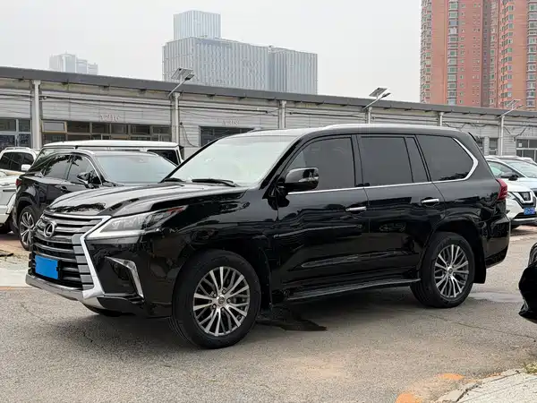 Lexus LX 2019