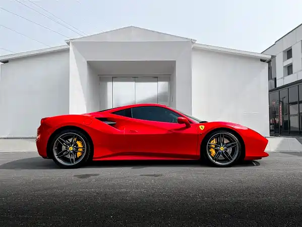 Ferrari 488 2015