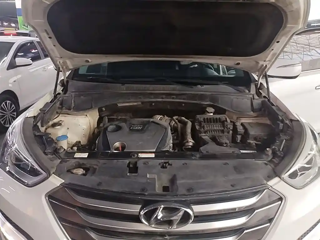Hyundai Santa Fe 2015 — фото 20