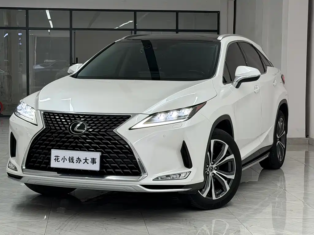 Lexus RX 2021 — фото 1