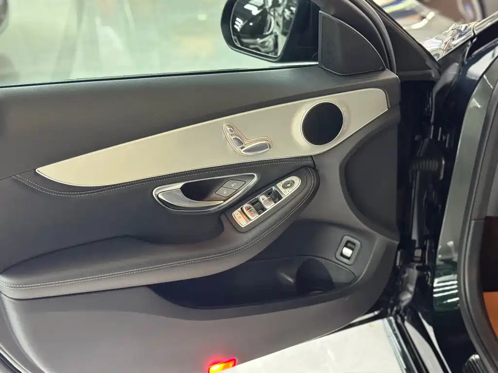 Mercedes-Benz C-Class 2019 — фото 12