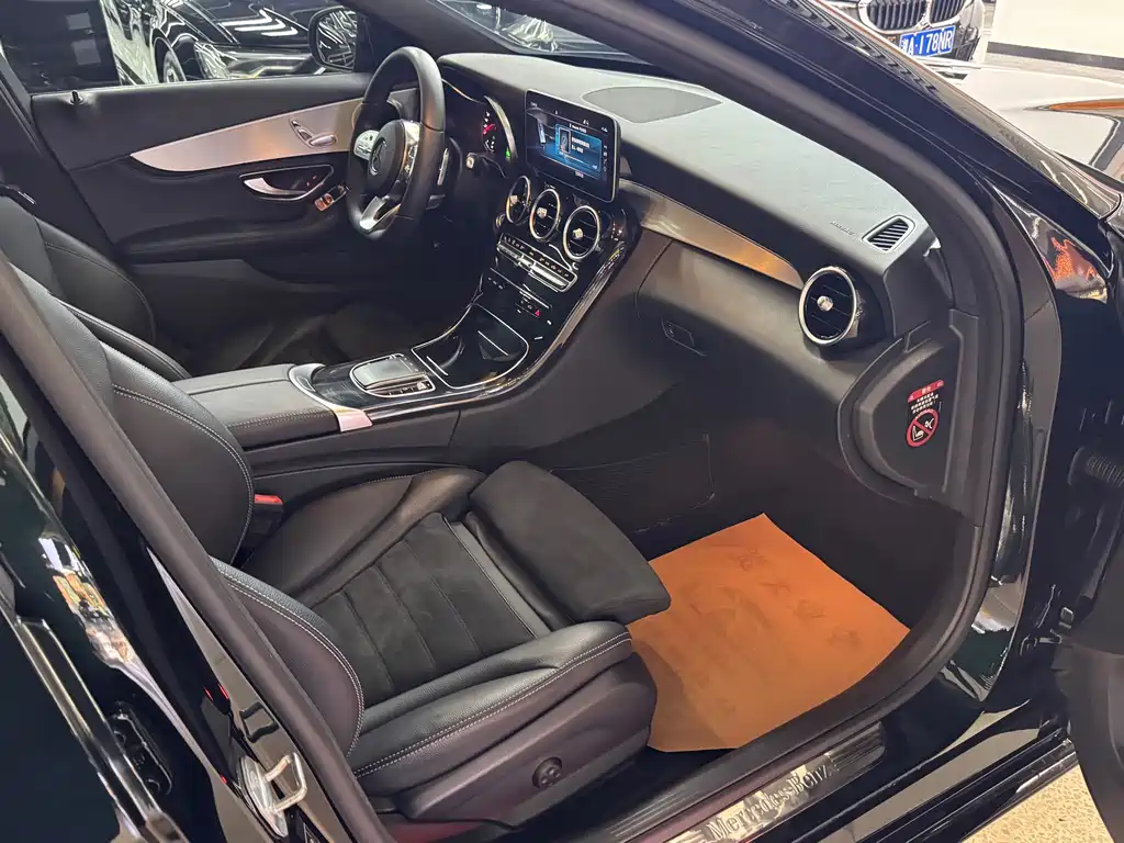 Mercedes-Benz C-Class 2019 — фото 36