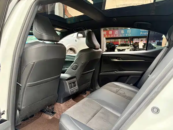 Toyota Camry 2024